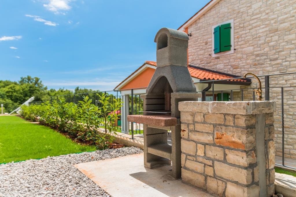 Apartments Athos ラバック 部屋 写真